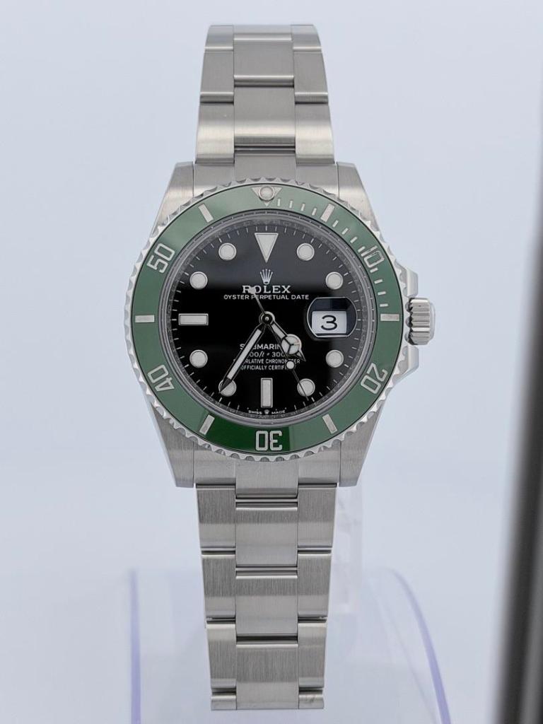 Rolex Submariner Date “Starbucks” 126610LV 41mm Black Dial Green Ceramic Bezel 12 links Automatic Oyster Bracelet Naked